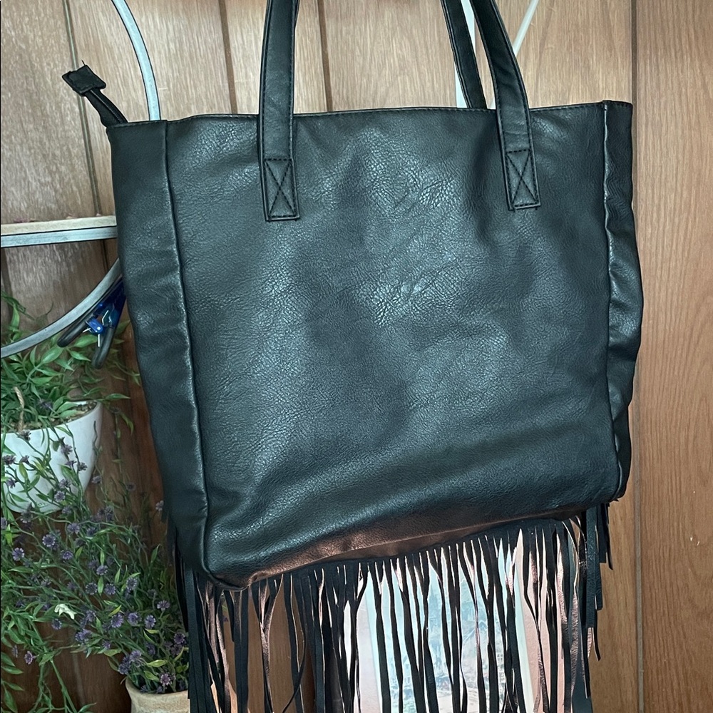 Source Unknown Black Leather Fringe Shoulder Bag